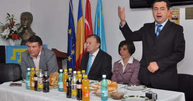 UDTTMR a sărbătorit a doua zi de Bayram la sediul uniunii - 3