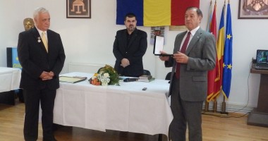 Primul deputat al tătarilor din România, Tasin Gemil, sărbătorit la sediul UDTTMR - 3