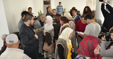 Stire din Politică-Administrație : UDTTMR a împărțit 1.000 de pachete nevoiașilor