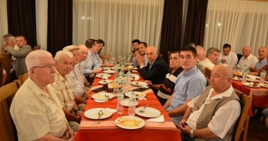 Galerie FOTO. UDTTMR a organizat cina de iftar specifică postului din Luna Ramazan - 7