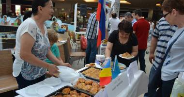 UDTTMR,  prezentă la târgul  de binefacere  "Să dăruim împreună" - 4