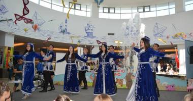 UDTTMR,  prezentă la târgul  de binefacere  "Să dăruim împreună" - 3