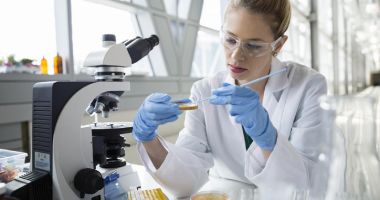 Stire din Economie : UE alocă 100 de miliarde euro pentru cercetare și inovare