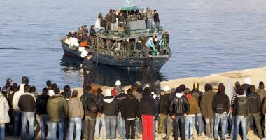 UE ar putea trimite nave de război spre Libia