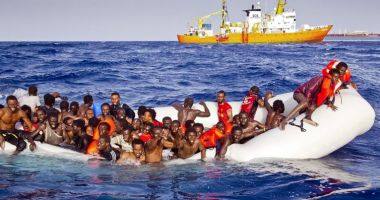 Stire din Actualitate : "UE va discuta cu țări africane despre centrele pentru migranți"