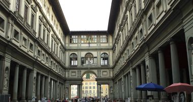 Stire din Actualitate : Galeria Uffizi a dat în judecată casa Jean Paul Gaultier
