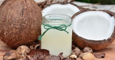 Stire din Sănătate : Uleiul de cocos stimulează energia și rezistența