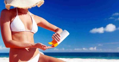 Stire din Sănătate : Uleiurile de plajă nu oferă protecție solară!