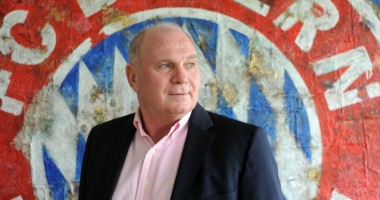Stire din Sport : Președintele clubului Bayern Munchen, condamnat la trei ani și jumătate de închisoare cu executare