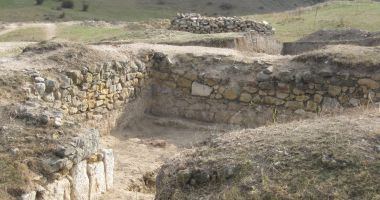 Stire din Cultură-Educație : Situl arheologic "Ulmetum", introdus în circuitul turistic, dar uitat de lume