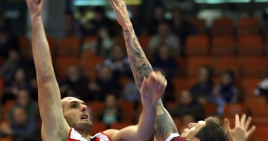 Stire din Sport : Baschet / Gaz Metan Mediaș merge mai departe