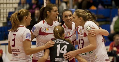 Stire din Sport : Volei. Dinamo Romprest București, învinsă, dar calificată în Cupa CEV