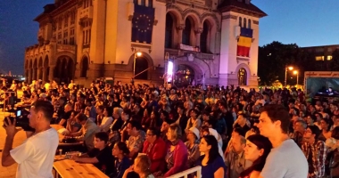Stire din Cultură-Educație : Ultimele două seri de festival, la Constanța