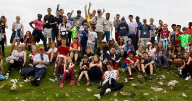 Stire din Cultură-Educație : Câștigă o tabără gratuită în Anglia. Ultimele zile de înscriere