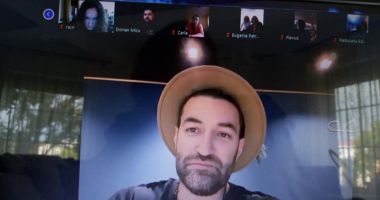 Stire din Cultură-Educație : Ultimul clopoțel, online. Emoții, lacrimi și surprize, la Școala nr. 39 "Nicolae Tonitza"
