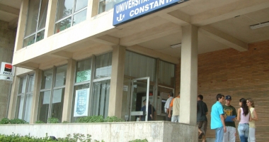 Stire din Cultură-Educație : Laborator  de Tehnica Tensiunilor Înalte, la UMC