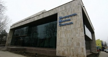 Stire din Cultură-Educație : La Universitatea Maritimă înscrierile continuă