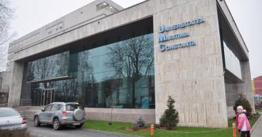 Stire din Cultură-Educație : Bătălie pentru șefia UMC! Cine cu cine se luptă pentru funcția de rector