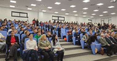 Studenții se întorc la cursuri! Deschiderea anului universitar la UMC - 3