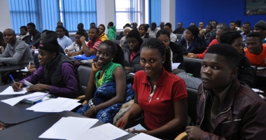14 oficiali nigerieni de înalt rang, la Universitatea Maritimă - 2