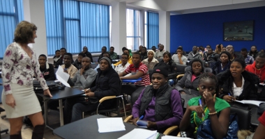 Stire din Cultură-Educație : 14 oficiali nigerieni de înalt rang, la Universitatea Maritimă