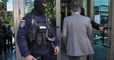 Galerie Foto / DGA A LUAT LA PURICAT UMC. Profesori și studenți, acuzați de corupție. Cum se promovau examenele contra-cost - 5
