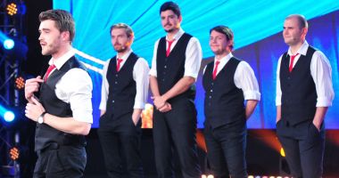 Stire din Diverse : Show de improvizație 100%, pe plaja  din Mamaia