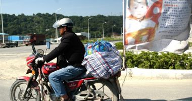 Stire din Actualitate : Reuniune după 24 de ani: un bărbat și-a găsit fiul răpit la 2 ani