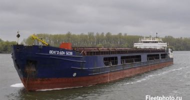 Un cargou cu grâu a eșuat pe Don
