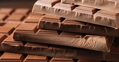 Stire din Social : Ciocolată suspectată de salmonella, în hipermarketuri