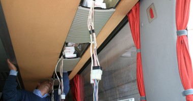 Unde a ascuns un șofer de autocar aproape două mii de pachete de țigări - 2