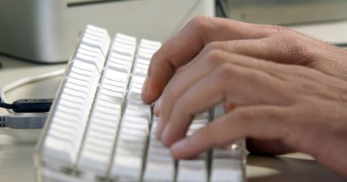 Stire din Economie : Un delator odios printre oamenii Fiscului