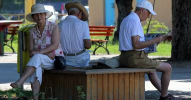 Stire din Social : Unde vă puteți răcori în timpul caniculei. 11 puncte de prim-ajutor în Constanța