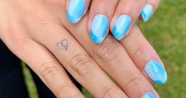 Stire din Actualitate : Optical Illusion Mani, noua tendință de nail art pentru unghiile noastre