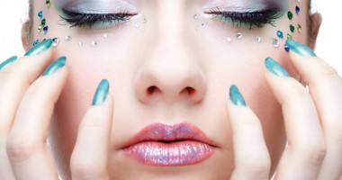Stire din Diverse : Unghiile cu gel, un real pericol