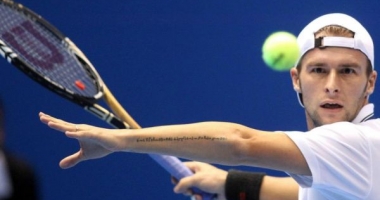Stire din Sport : Tenis / Adrian Ungur s-a calificat în optimi la Istanbul