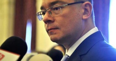 Stire din Politică-Administrație : Ce se întâmplă dacă Guvernul Ungureanu nu trece de votul Parlamentului