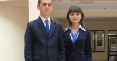 Stire din Politică-Administrație : PDL vrea introducerea uniformelor școlare