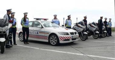 Stire din Eveniment : Unii polițiști au "noroc", alții nu! Bonusuri pe viață și pensii asigurate versus bani cu țârâita