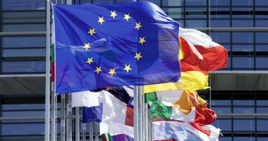 Stire din Actualitate : "Uniunea Europeană se îndreaptă spre  o Europă federală ca alternativă la criză"
