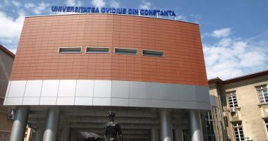Stire din Cultură-Educație : Peste 150 de profesori specializați în matematică vin la Universitatea ”Ovidius”