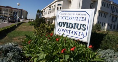 Stire din Cultură-Educație : Universitatea "Ovidius", prezentă la o conferință națională