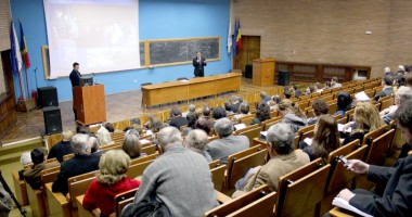Stire din Cultură-Educație : Universitari americani, în aula UMC