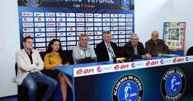 Stire din Sport : Universitatea "Ovidius" felicită FC Viitorul pentru titlul național