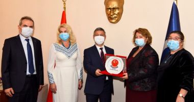 Stire din Cultură-Educație : Profesorii de limba turcă din România, în vizită la colegii din Turcia