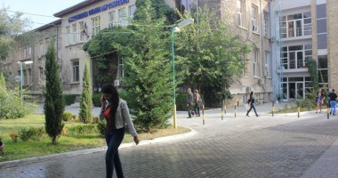 Stire din Cultură-Educație : Taxe mai mari de școlarizare la Universitatea "Ovidius"