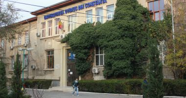 Stire din Cultură-Educație : Scenarii la Universitatea „Ovidius”. Cum vor învăţa studenţii pe timp de pandemie