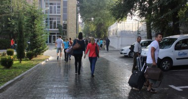 Bătălia locurilor de cazare la "Ovidius", între tranzacții, schimburi și particulari - 3