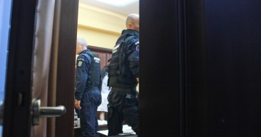 UPDATE / PERCHEZIȚII la UNIVERSITATEA OVIDIUS din CONSTANȚA. Rectorul DĂNUȚ EPURE, suspectat de fapte de corupție - 3