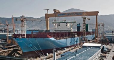 Stire din Economie : Un ziarist a fost condamnat la închisoare, pentru că a luat mită de la Daewoo